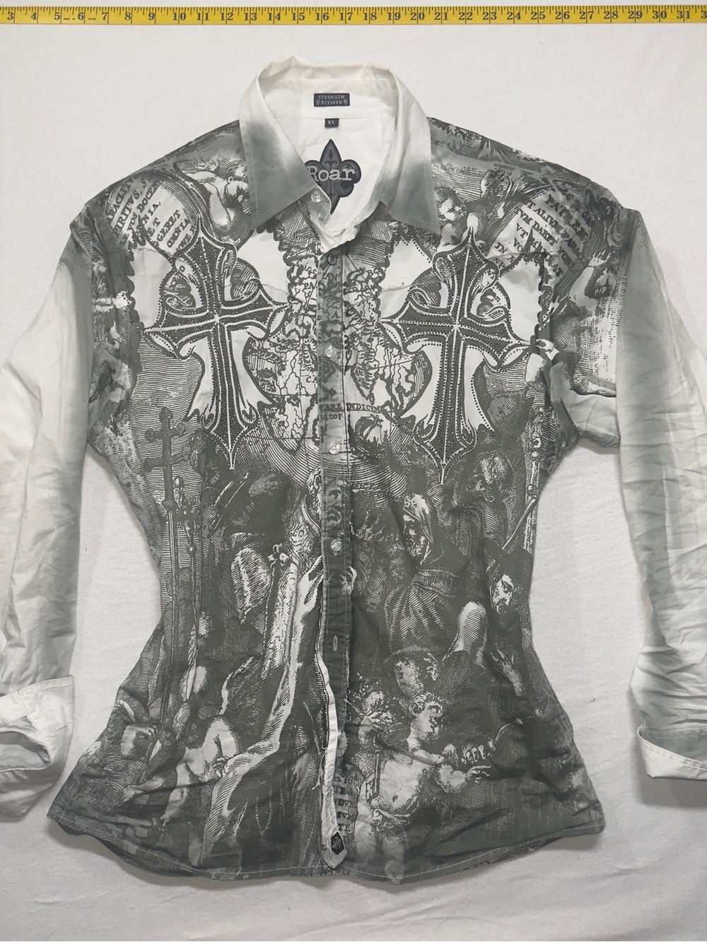 Y2K Roar Men’s White and Gray Graphic Button-Up Shirt